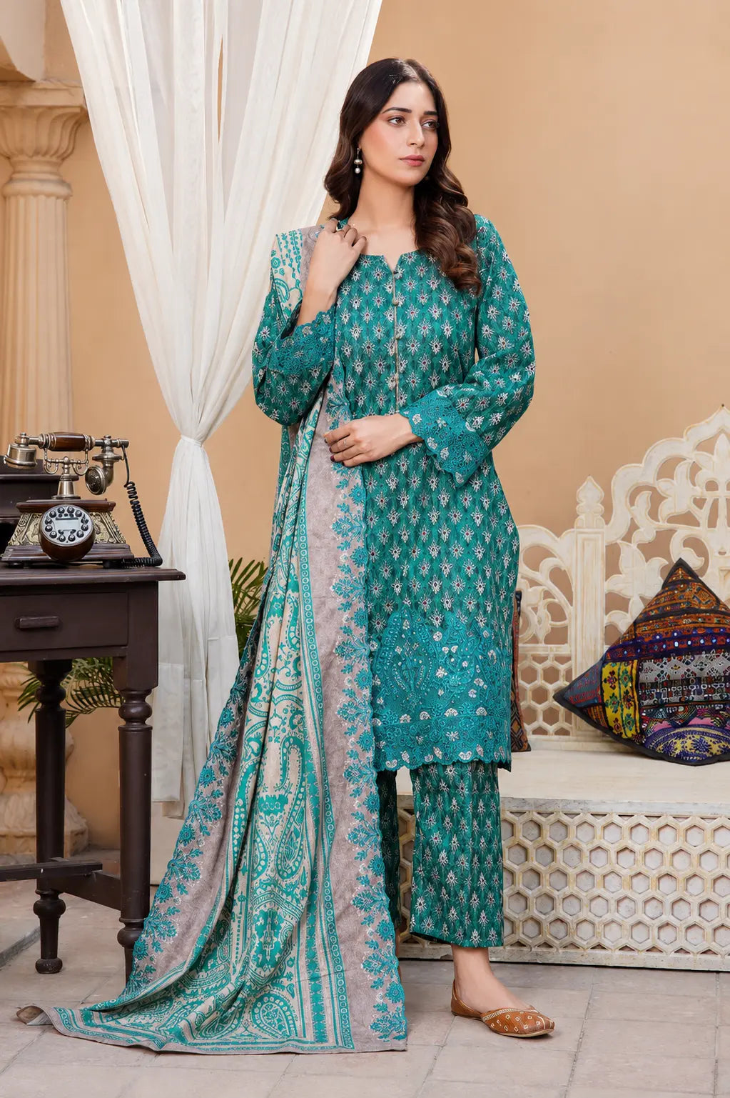 Emerald Grace | Printed & Embroidered Khaddar 3PC