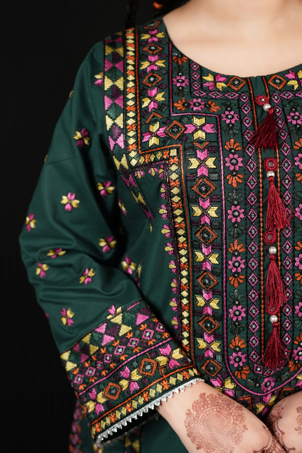 Bottle Green Stitched Embroidered Khaddar Suit